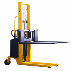 img-electric-stacker
